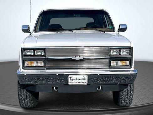 Used 1990 Chevrolet Blazer 4WD image 2