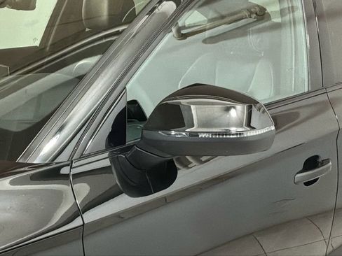 Used 2023 Audi SQ5 Premium Plus w/ Premium Plus Package image 25