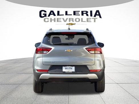 New 2026 Chevrolet TrailBlazer LT w/ Driver Confidence Package FWD image 6