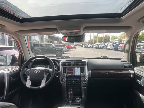Used 2021 Toyota 4Runner Limited image 14