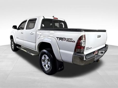 Used 2015 Toyota Tacoma 4x4 Double Cab w/ TRD Off-Road Package image 7
