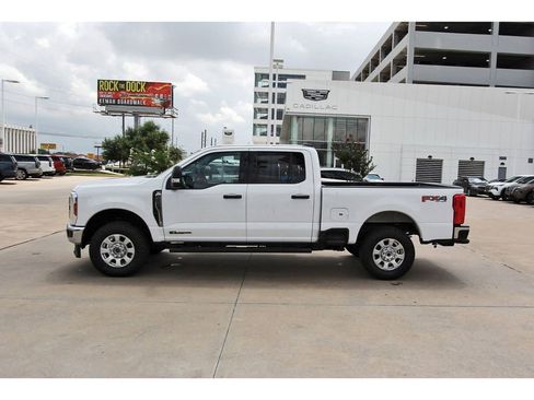 Used 2024 Ford F250 XLT w/ FX4 Off-Road Package AWD/4WD image 3