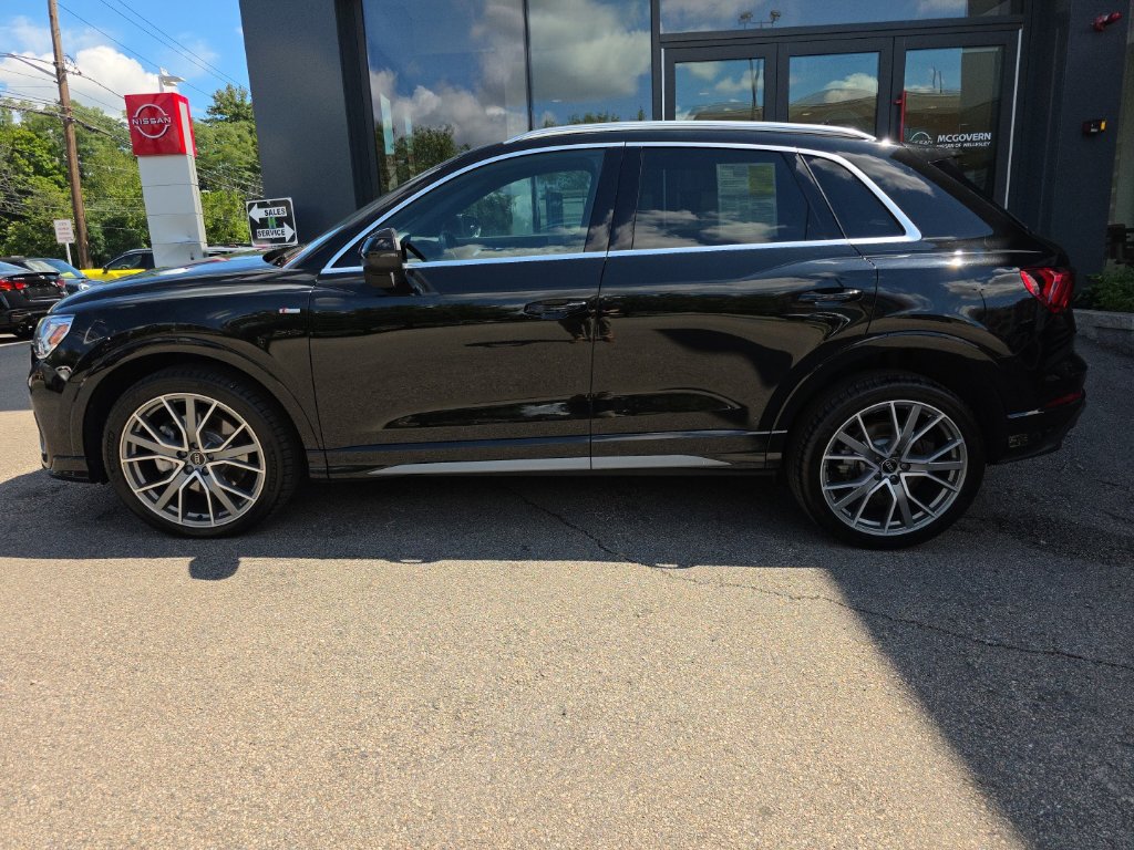 Used 2023 Audi Q3 2.0T Premium Plus AWD/4WD image 3