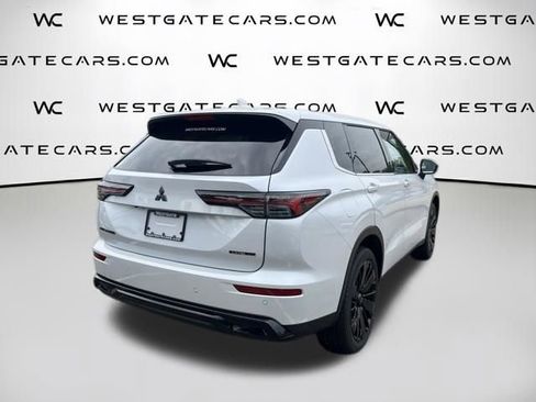 New 2026 Mitsubishi Outlander LE FWD image 10