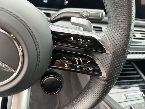 Used 2024 Mercedes-Benz GLS 63 AMG 4MATIC image 18