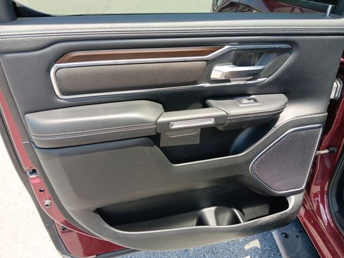 Used 2021 RAM 1500 Laramie AWD/4WD image 18