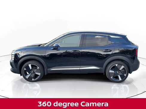 Certified 2025 Nissan Kicks SR FWD image 5