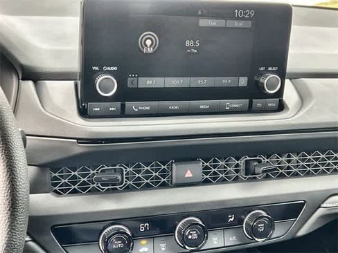 Certified 2025 Honda Accord LX image 18