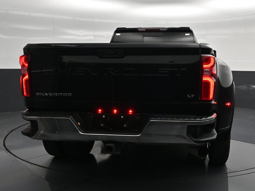 Used 2026 Chevrolet Silverado 3500 LT AWD/4WD image 2