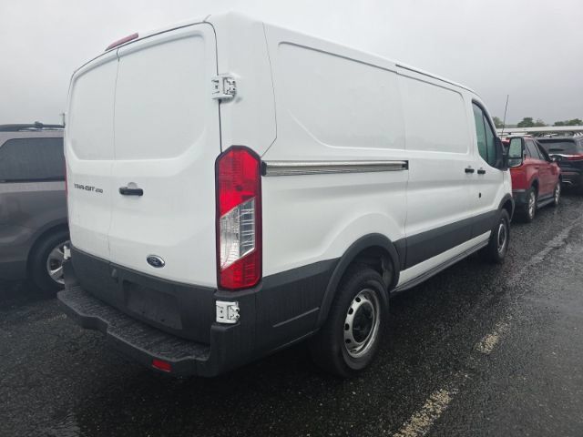Used 2018 Ford Transit 250 130 Low Roof RWD image 4