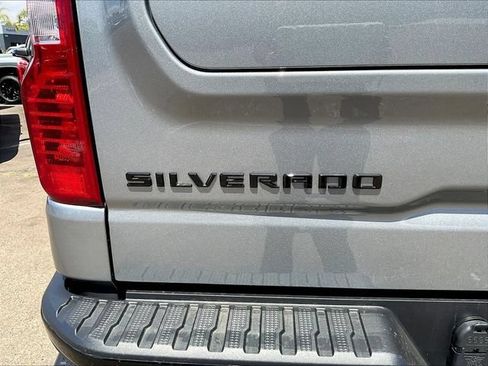 New 2026 Chevrolet Silverado 1500 Custom Trail Boss w/ Turbomax Blackout Package AWD/4WD image 12