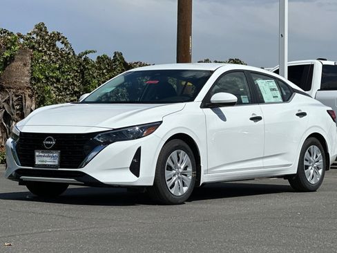 New 2025 Nissan Sentra S image 8