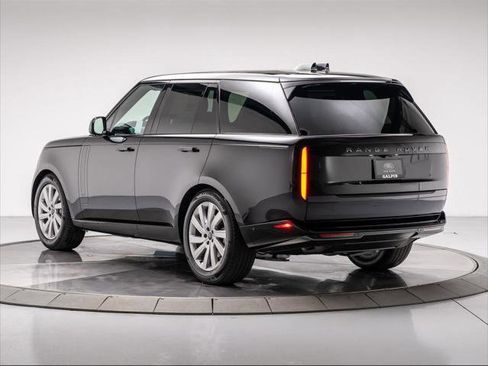 New 2026 Land Rover Range Rover SE image 3