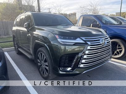 Used 2025 Lexus LX 600 4WD w/ Accessory Package (2T)