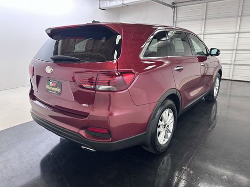 Used 2019 Kia Sorento LX image 13