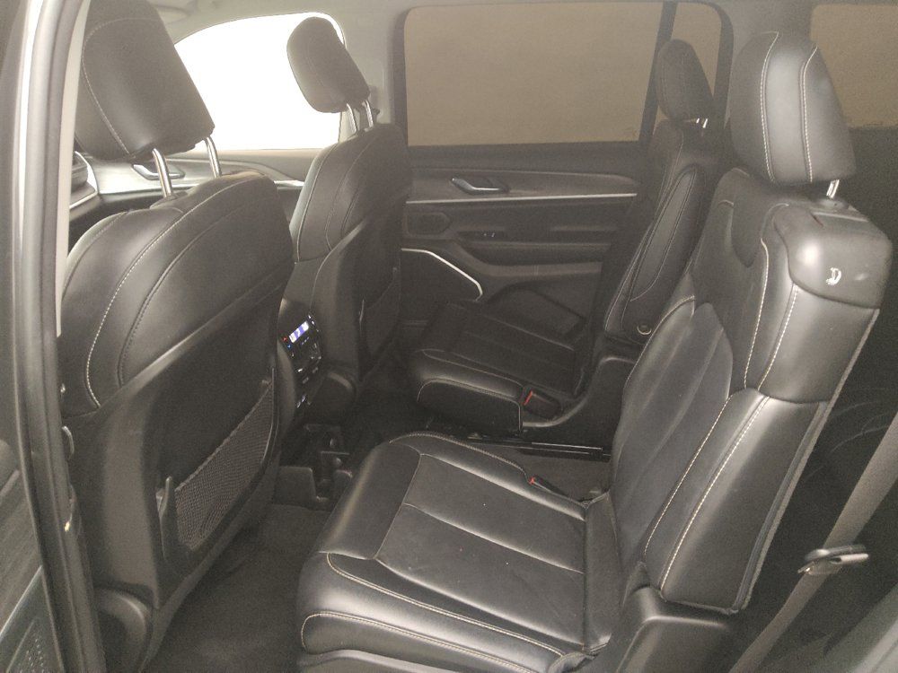 Used 2022 Jeep Grand Cherokee L Limited RWD image 18