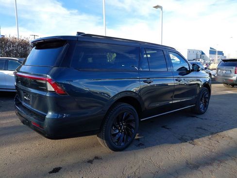 New 2026 Lincoln Navigator L Reserve w/ Jet Appearance Package image 8