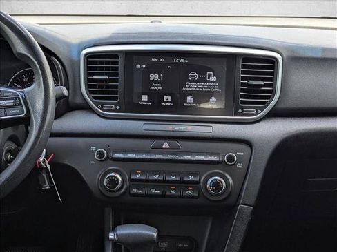 Used 2020 Kia Sportage LX image 14