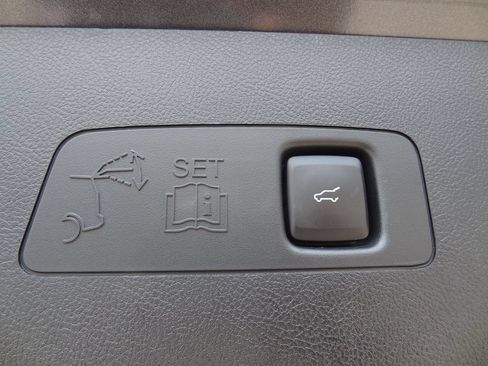 Certified 2020 Lincoln Corsair FWD image 9
