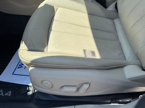 Used 2019 Audi A4 2.0T Premium w/ Convenience Package FWD image 21