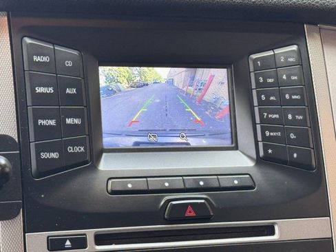 Used 2017 Ford Expedition XLT image 9