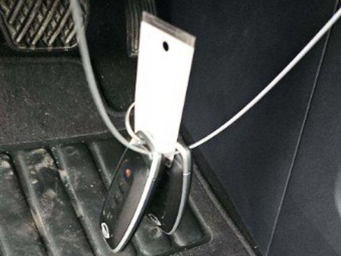 Used 2024 Nissan Pathfinder SL w/ Black Appearance Package image 17