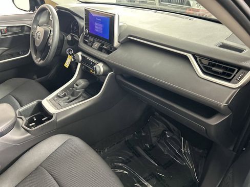 Used 2025 Toyota RAV4 LE image 26