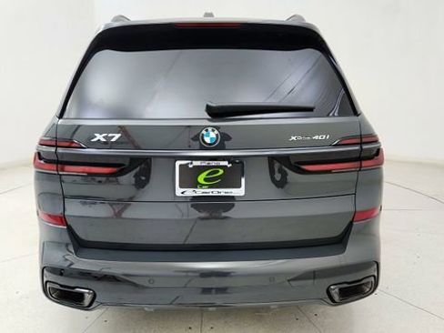 Used 2026 BMW X7 xDrive40i w/ M Sport Package AWD/4WD image 5