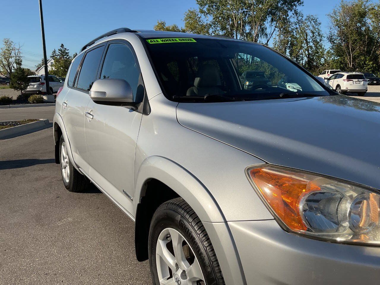 Used 2009 Toyota RAV4 Limited w/ Limited Extra Value Pkg AWD/4WD image 11