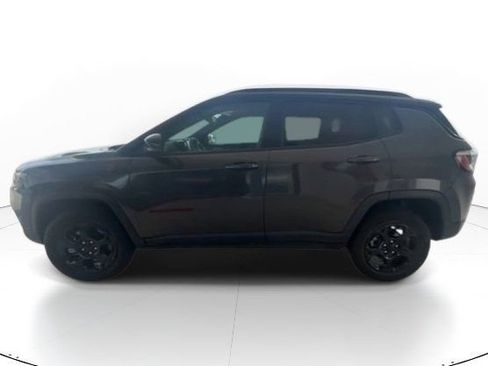 Used 2023 Jeep Compass Trailhawk AWD/4WD image 6