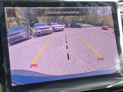 New 2025 Jeep Grand Cherokee L Limited image 15