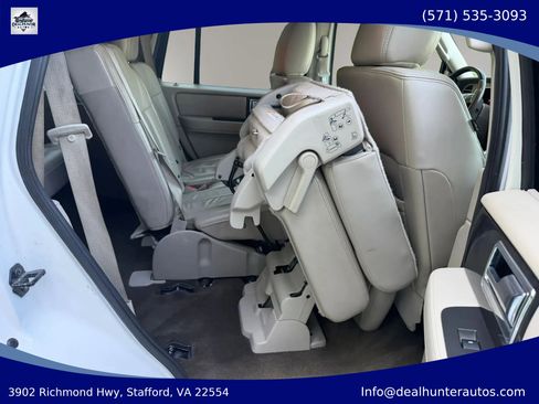 Used 2017 Lincoln Navigator Select AWD/4WD image 18