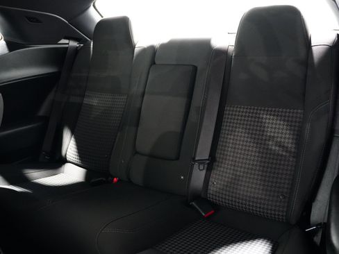 Used 2019 Dodge Challenger SXT w/ Blacktop Package image 15