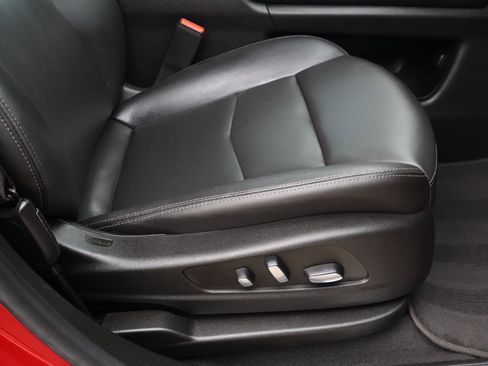 Certified 2022 Cadillac XT5 Premium Luxury image 24