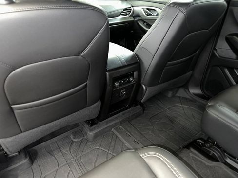 Used 2023 Chevrolet Traverse LT w/ LPO, Floor Liner Package image 20