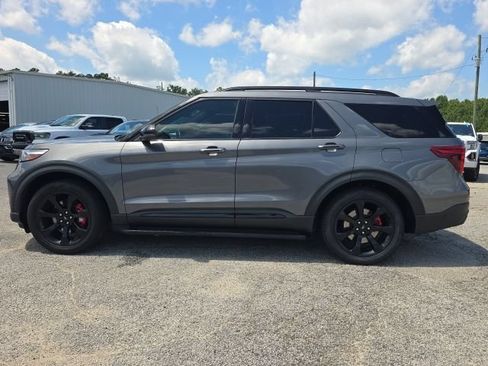Used 2021 Ford Explorer ST w/ Equipment Group 401A AWD/4WD image 2