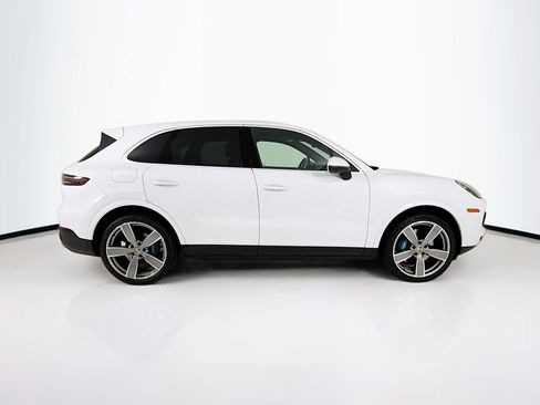 Certified 2023 Porsche Cayenne AWD/4WD image 8