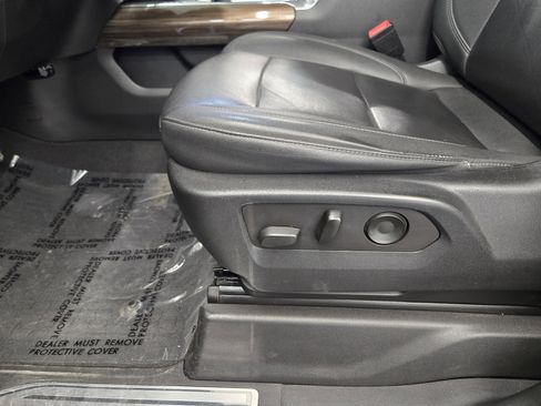 Used 2022 Chevrolet Silverado 1500 LT Trail Boss w/ Convenience Package II image 23