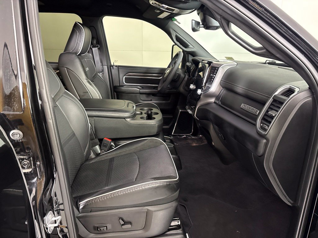 Used 2025 RAM 2500 Laramie w/ Towing Technology Group AWD/4WD image 24