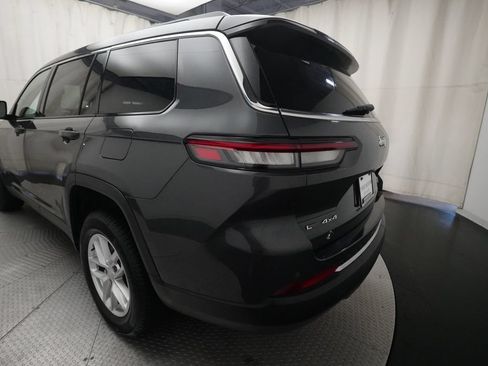 Used 2022 Jeep Grand Cherokee L Laredo w/ Luxury Tech Group I AWD/4WD image 34