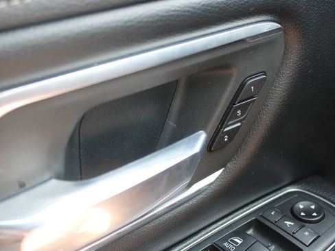Used 2019 RAM 1500 Laramie w/ Sport Appearance Package AWD/4WD image 29