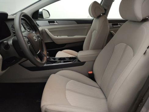 Used 2016 Hyundai Sonata SE FWD image 17