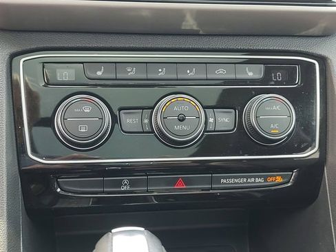 Used 2021 Volkswagen Atlas SEL FWD image 16