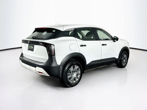 Used 2025 Nissan Kicks S FWD image 9