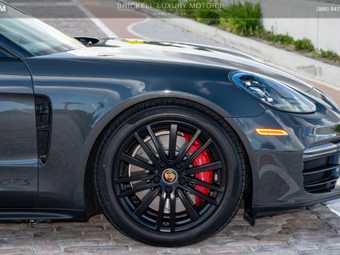 Used 2022 Porsche Panamera GTS image 44