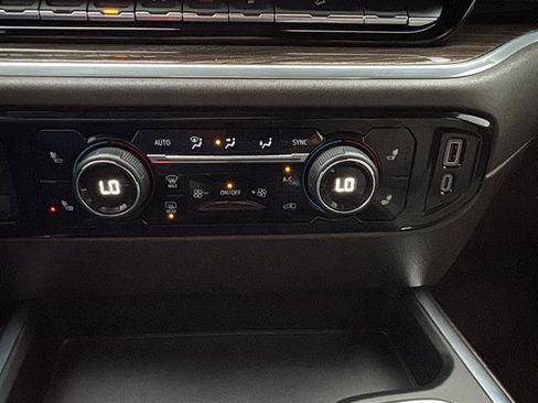 Used 2025 Chevrolet Silverado 1500 LT Trail Boss w/ LPO, Dark Essentials Package image 25