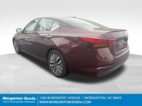 Used 2025 Nissan Altima 2.5 SV FWD image 7