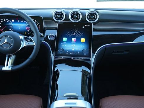 Used 2026 Mercedes-Benz GLC 300 4MATIC image 26