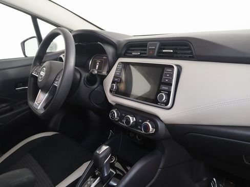 Used 2020 Nissan Versa SV image 32