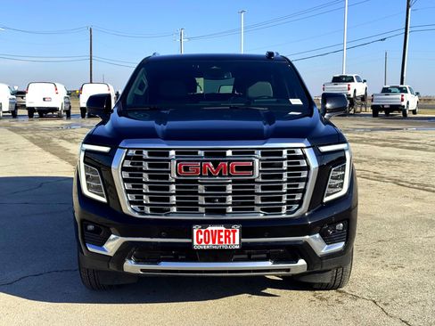 Used 2025 GMC Yukon Denali image 3
